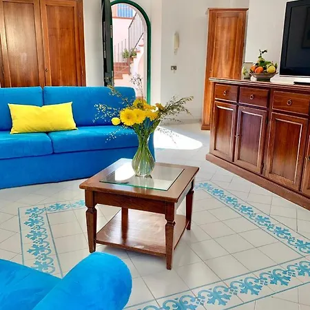 Antico Palazzo Scala Apartment *