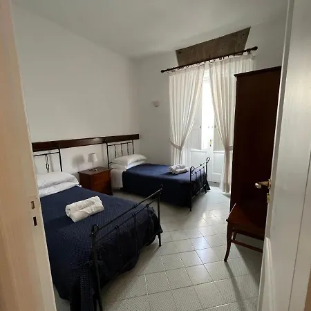 Antico Palazzo Scala Apartment *