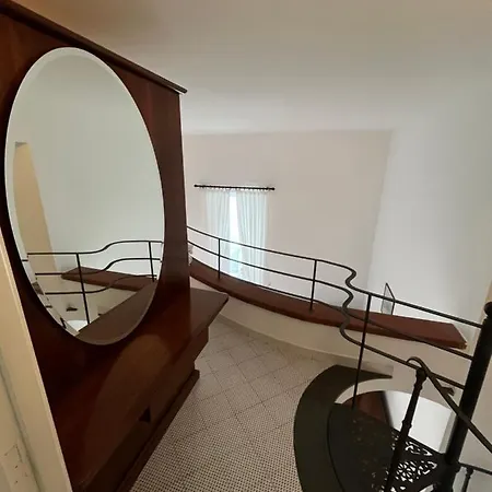 Antico Palazzo Scala * سورينتو